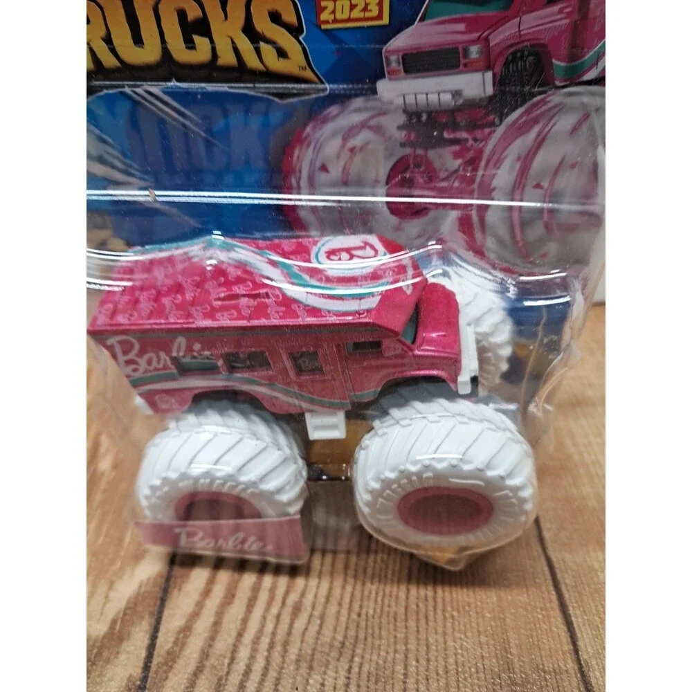 2023 Hot Wheels Freestyle Wreckers  Series Monster Trucks BARBIE ULTIMATE CAMPER